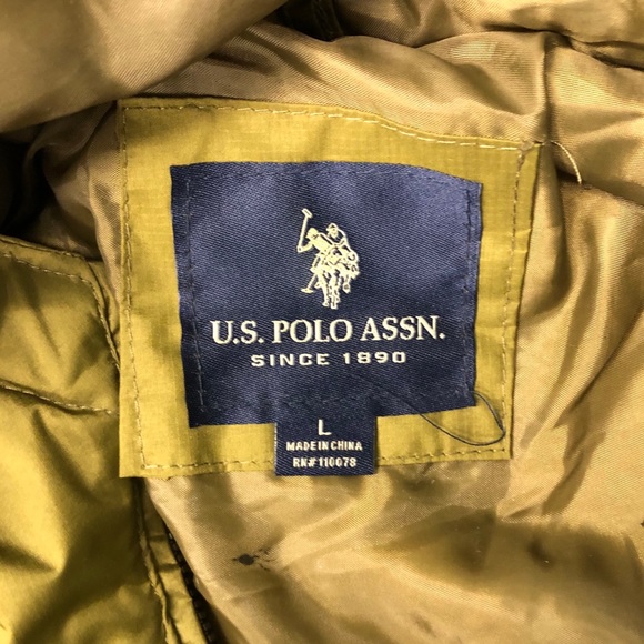 U.S Polo Assn. | Men's Puffer Jacket | Green | Large - Picture 4 of 4